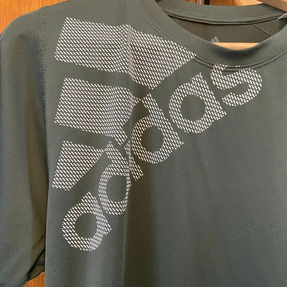 Adidas men Regular khaki fit Performance Shirt 'BOS', size L - Picture 4 of 6